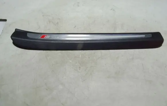 Audi Q7 4L Front sill trim cover 4L0853374E