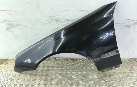 Mercedes-Benz CLK A209 C209 Fender A2098800318