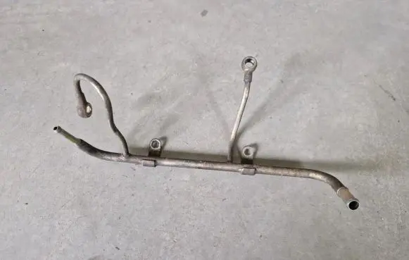 Mitsubishi L200 Fuel return line/hose 