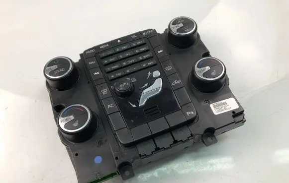 Volvo V70 Interior fan control switch 30795271