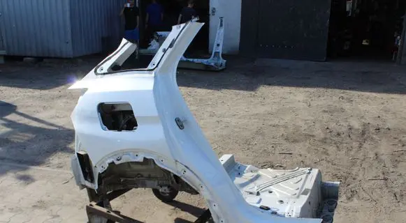 Peugeot 3008 II Front piece kit 5776716