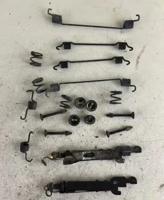 Toyota Yaris Handbrake/parking brake pads 