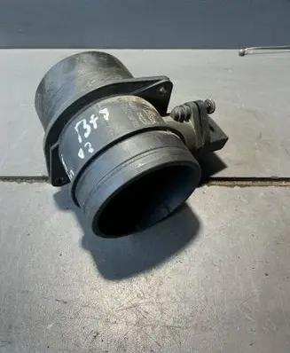 Volkswagen PASSAT B5.5 Mass air flow meter 0280217529