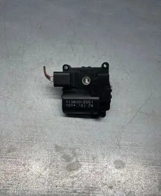 Toyota Corolla Verso AR10 Air flap motor/actuator 1138002051