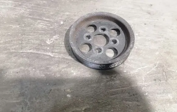 Volvo XC60 Power steering pump pulley 30731821