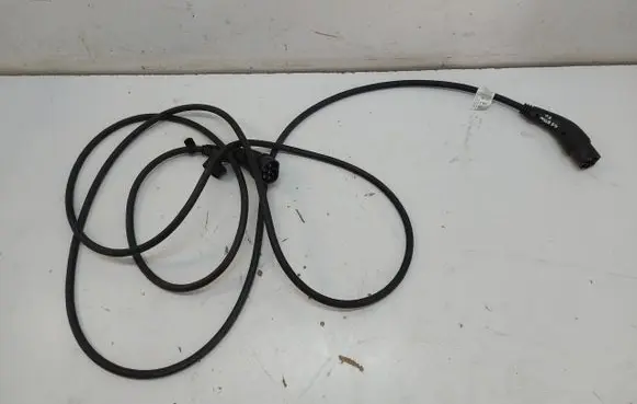Audi e-tron Electric car charging cable 4n0971675c-jlk01