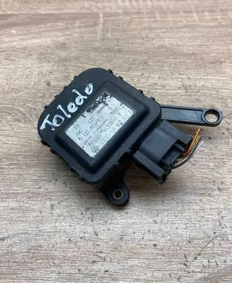 Audi A3 S3 8L Air flap motor/actuator 1J1907511D 0132801117