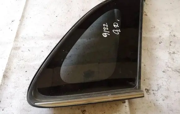 Mitsubishi ASX Rear side window