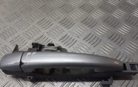 Peugeot 407 Front door exterior handle/bracket 9653401580