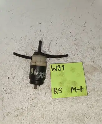 Opel Omega B2 Windscreen/windshield washer pump 90045831