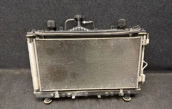 Chevrolet Camaro Radiator set 23459470 AA2230003543