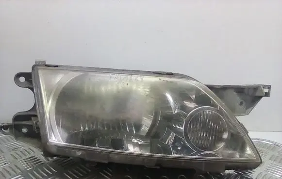 Mazda Premacy Headlight/headlamp P1989R