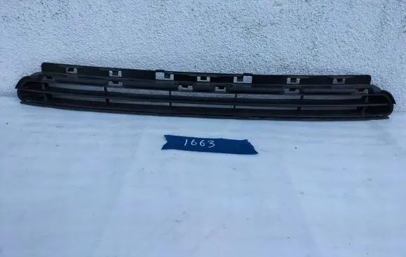 Citroen C5 Front bumper upper radiator grill 9682331677