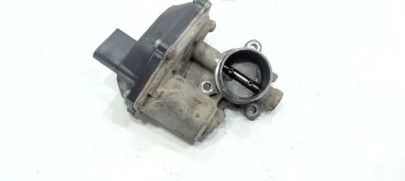 Volkswagen PASSAT B8 EGR valve 04L131501M