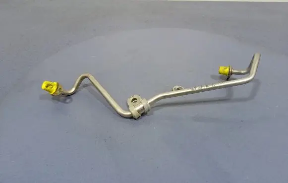 Volkswagen PASSAT B7 USA Turbo turbocharger oiling pipe/hose 04C145140C