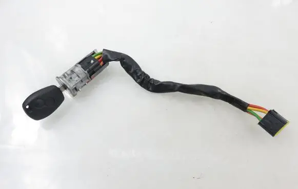 Dacia Sandero Ignition lock 