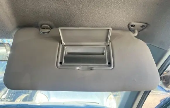 Nissan X-Trail T30 Sun visor 