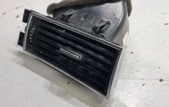 Audi A6 S6 C6 4F Dash center air vent grill 4F1820902D