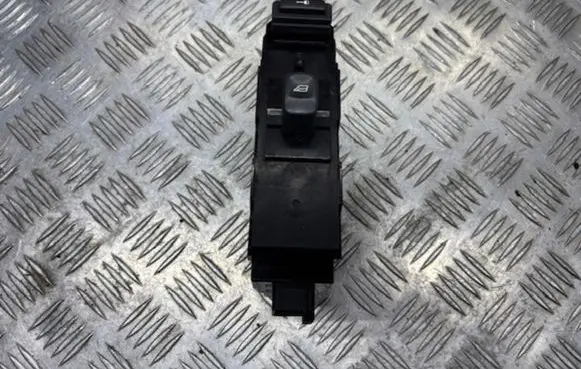Volvo V70 Electric window control switch 30658117