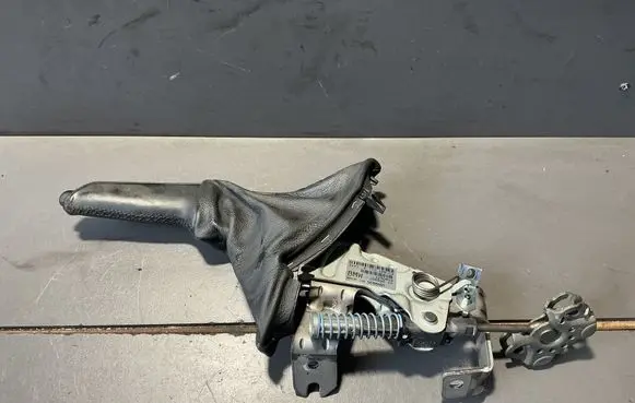 BMW 5 E60 E61 Handbrake/parking brake lever assembly 6770128 10689010 1260818
