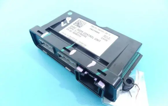 Tesla Model S Central body control module 1003101-00-E IMPRK1147586