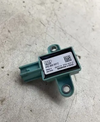 Audi A5 8T 8F Airbag deployment crash/impact sensor 8K0955557C