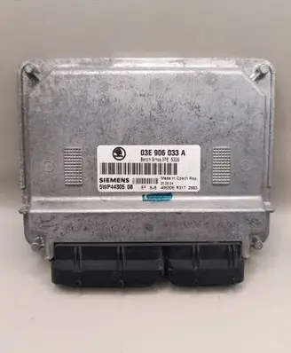 Audi A6 S6 C6 4F Engine control unit/module 03E906033A 3PE5329 5WP4430508