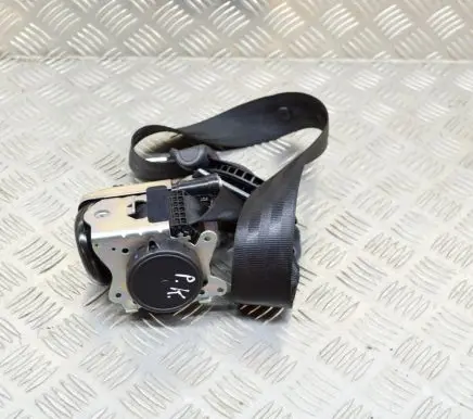 Jaguar F-Pace Front seatbelt HK83611B09AD L004591