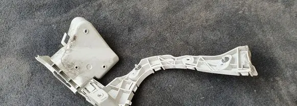 Ford Focus Rear bumper mounting bracket F1EB17A881A F1EB17E850D