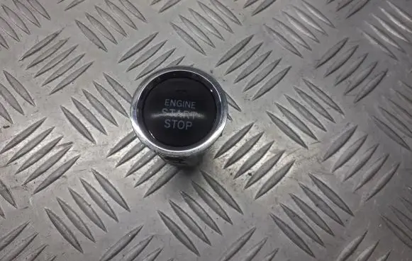 Toyota Corolla Verso E121 Engine start stop button switch 15A710