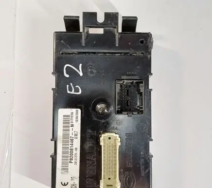 Renault Trafic II (X83) Comfort/convenience module P8200814467N 281212798A P8200814467