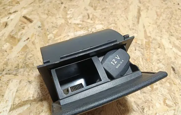 Mercedes-Benz C W204 Ashtray (rear) A2048100130 0005031050