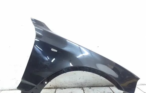 BMW X3 E83 Fender
