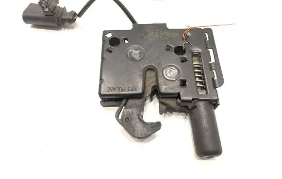 Engine bonnet/hood lock/catch