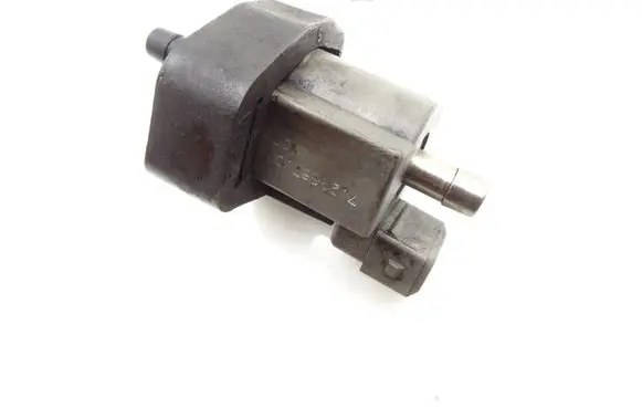 Jaguar XF X250 Vacuum valve 72268701