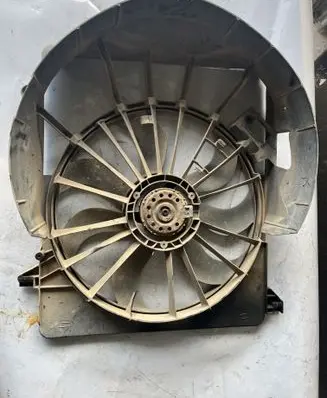 Dodge Nitro Electric radiator cooling fan 68003968AB M114605 T968AB3231