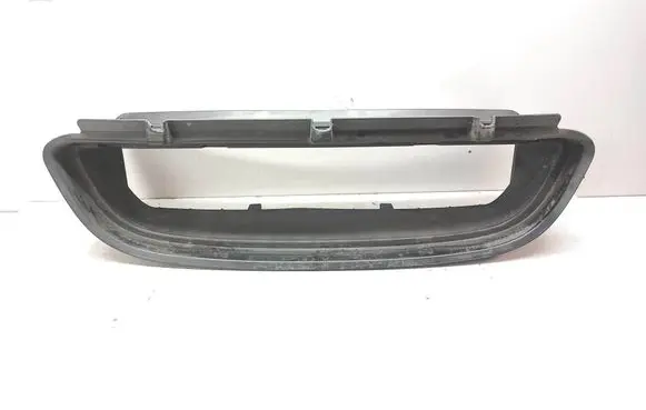 BMW 1 E81 E87 Intercooler air guide/duct channel 7836650 51647836650