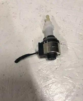 Volkswagen Polo VI Headlight level adjustment motor 92002641 FL35LE24AE8