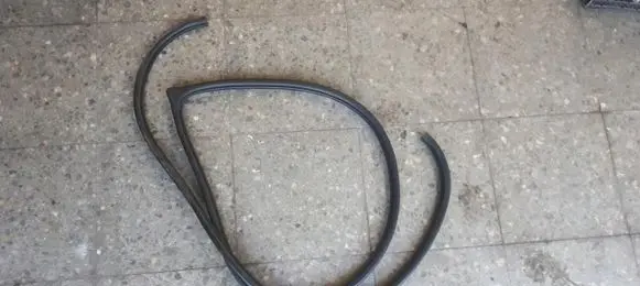 Nissan Murano Z50 Sliding door rubber seal 