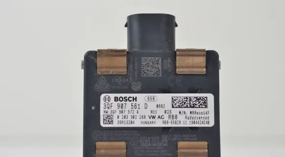 Volkswagen Golf VII Distronic sensor radar 3QF907561D 3QF907572A 0203302268