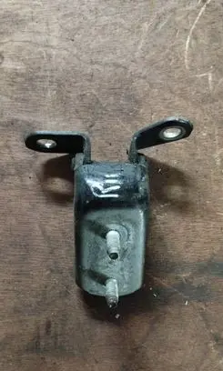 Lexus IS 200-300 Rear door lower hinge