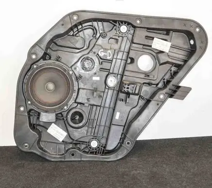 KIA Ceed Rear window lifting mechanism without motor 