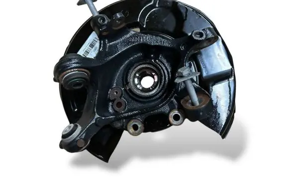 BMW 4 F32 F33 Rear wheel hub spindle/knuckle 6797507 33326797507 33416867265