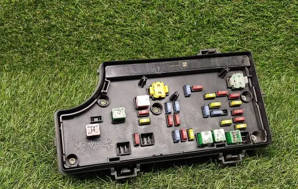 Dodge Caliber Power management control unit P04692169AF 5CG271L1 T5CQH1326C0MEQ