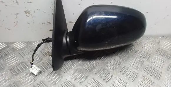 Nissan Maxima Front door electric wing mirror 010410