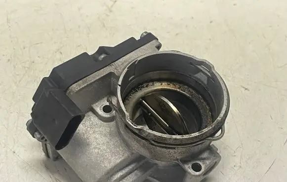 Volkswagen Touran I Throttle valve 987070920 V10810041