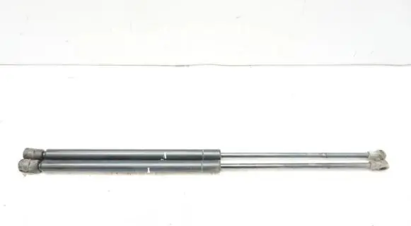 Volkswagen Golf IV Shock absorber/damper mounting bracket 1J6827550