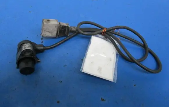 Audi A6 S6 C5 4B Sensor