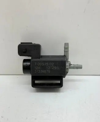 Volvo XC60 Turbo solenoid valve 31339879 70051502 13T295