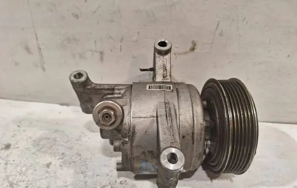 Peugeot 108 Air conditioning (A/C) compressor (pump) 88310-YV010-D